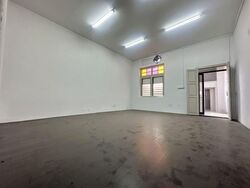 Serangoon Road (D8), Shop House #562952951